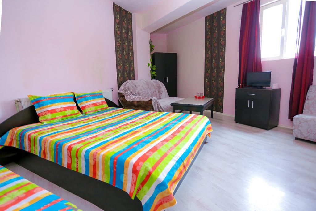 Hostel Shatrata Bogomilovo Zewnętrze zdjęcie